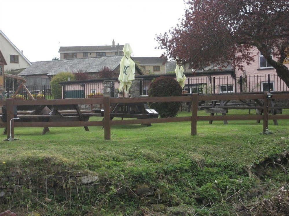 Hotel Cae Y Rhedyn Annexe Crickhowell Exterior foto